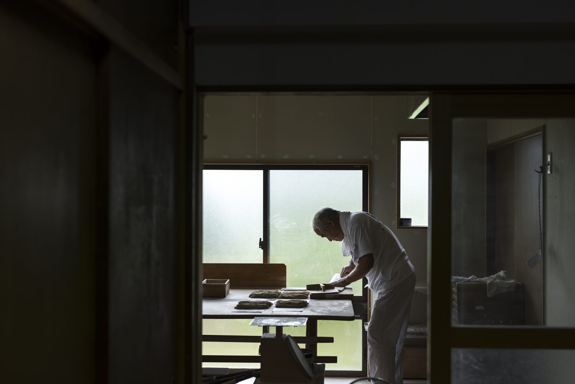 人気そば屋三代目の苦悩