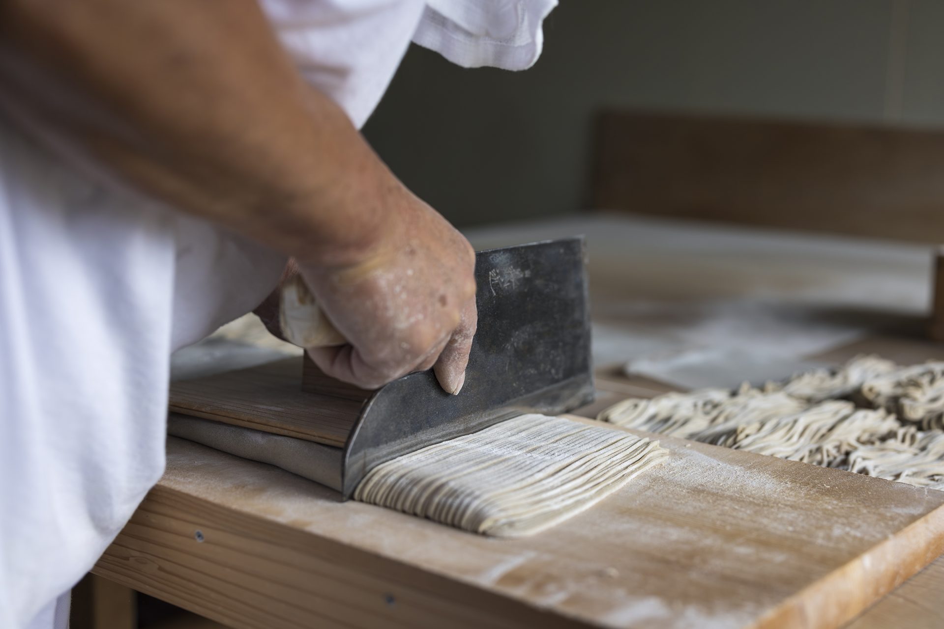 人気そば屋三代目の苦悩